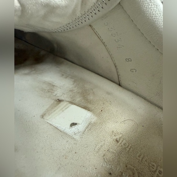 AUTH MENS GG LOGO WHITE GUCCI LEATHER SNEAKERS, SIZE 8, MADE IN ITALY - Picture 14 of 16